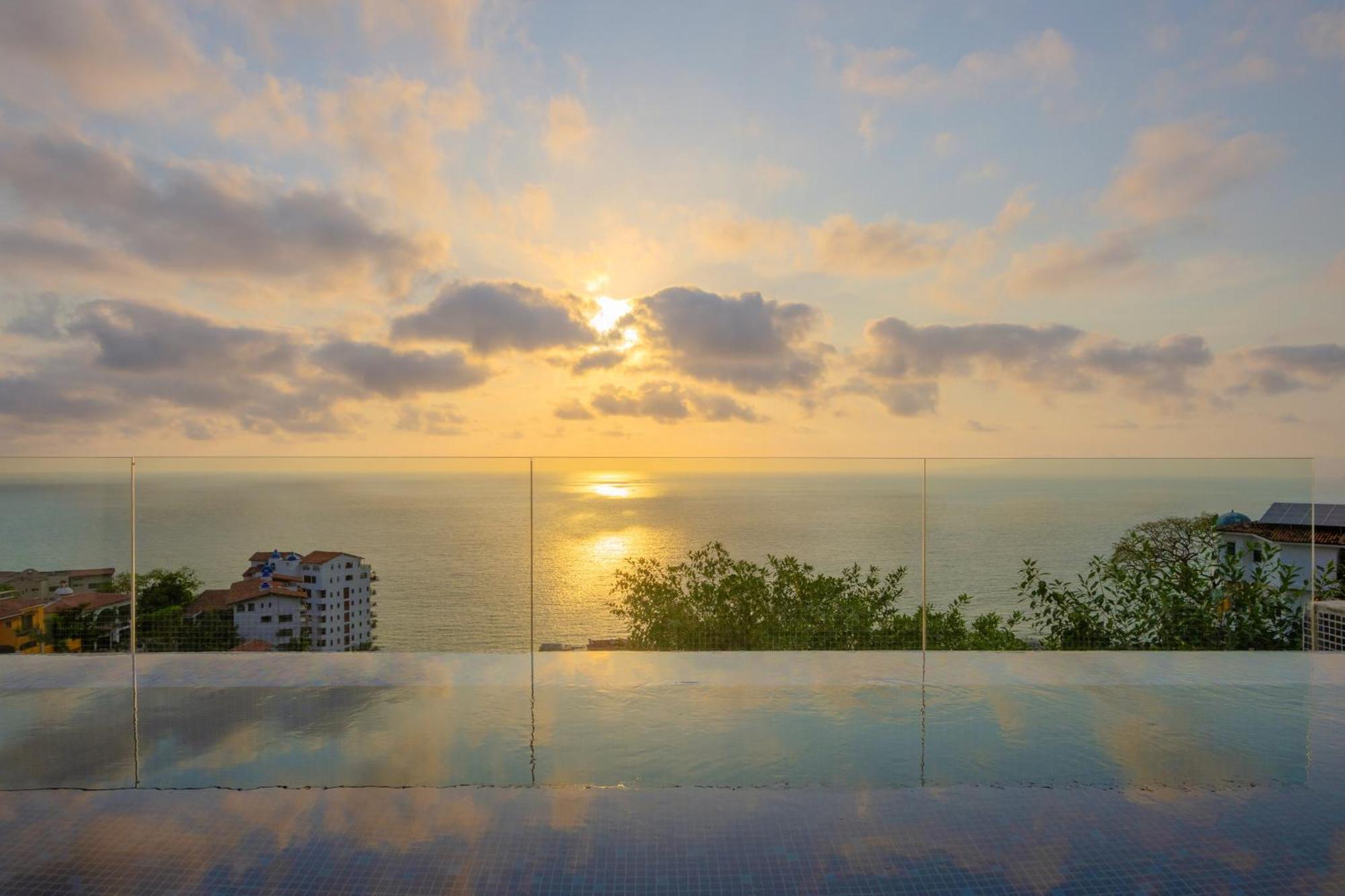 Villa Divina Luxury Boutique - Adults Only Пуэрто-Вальярта Экстерьер фото